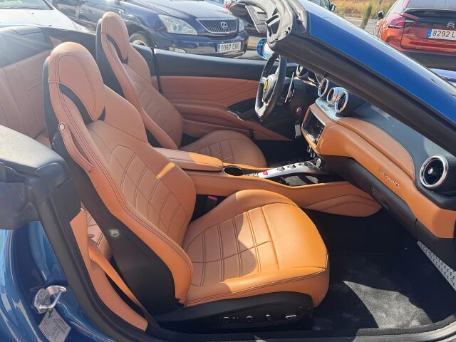 FERRARI CALIFORNIA T CONVERTIBLE AUTO SPANISH LHD IN SPAIN 28000 MILES FFSH 2014